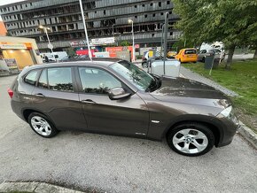 BMW X1 sDrive18i - 10