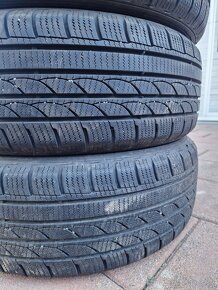 215/60r17 sada zimna - 10