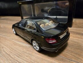 Modely Mercedes Benz 1:18 AUTOart Norev - 10