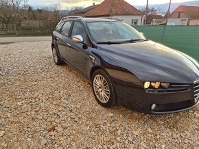 Alfa Romeo 159 Sportwagon - 10