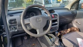 Opel Corsa 1.0 3val. na diely rok 2003 - 10