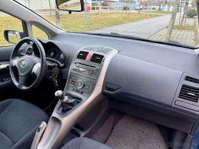 Toyota Auris 1,6b 133000km - 10