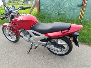 Honda cbf 250, 6.880km  TOP stav - 10