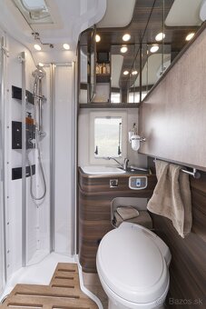 LUXUSNY KARAVAN LAIKA ECOVIP L3009 Automat NOVY - 10