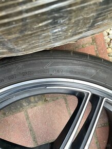 Dunlop pneu 305/30Zr22 - 10