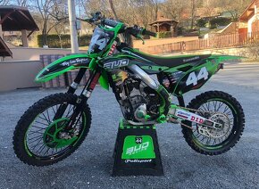 Kawasaki KXF 250 - 10