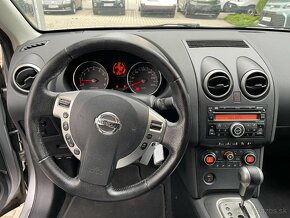 Nissan Qashqai 2.0 4x4 - 10