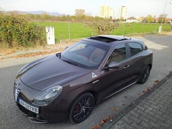 ALFA  ROMEO GIULIETTA QV- Line - 10