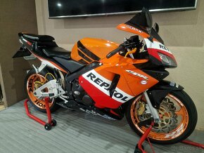 Honda CBR600RR Repsol - 10