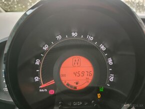 Toyota AYGO, benzín, automatická prevodovka, len 45976 km - 10