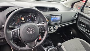 Toyota Yaris Y20 - 10