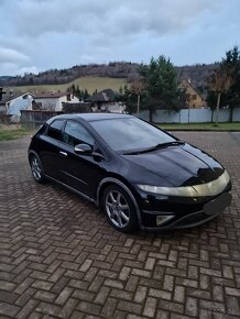 Honda Civic 8g UFO 2.2 i-CTDi - 10