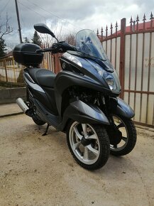 Yamaha Tricity 125 - 10