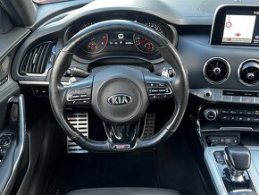 KIA Stinger 2.0 TGDi GT Line - 10