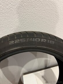 Nokian WR Snowproof P 225/40 R18 92 v Zimné - 10