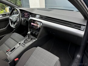 Volkswagen Passat Variant 2.0 TSI DSG R-LINE Business MATRIX - 10