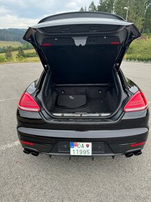 Porsche Panamera E-hybrid 4x4 - 10