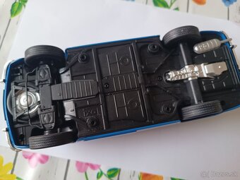 1:18 Renault R8 Gordini IXO - 10