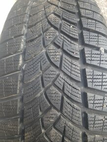 5x112r16 obute zimne 215/60r16 - 10