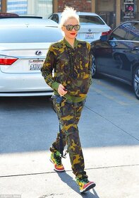 Adidas x Jeremy Scott camo pants - 10