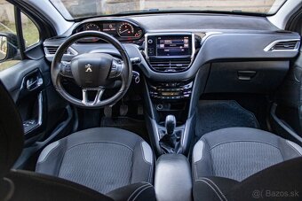 Peugeot 208 1.2 PureTech Style. - 10