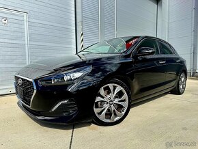 HYUNDAI I30 FASTBACK - PREDAJ AJ NA SPLÁTKY - 10