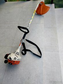 Stihl FS 38 benzínový vyžínač - 10