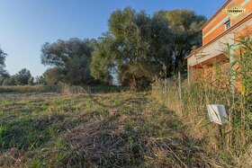 NA PREDAJ veľký slnečný stavebný pozemok o výmere 681 m2 - 10