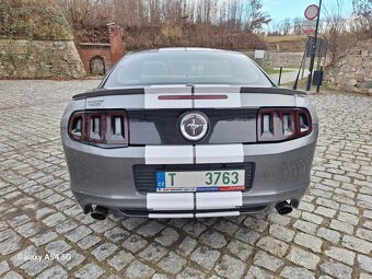 FORD MUSTANG 3.7 PREMIUM 2013 - 10