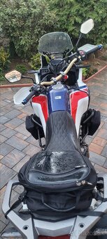 Honda Africa Twin 1000 - 10