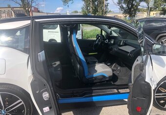 BMW i3 Executive 120 Ah Panorama 1.majiteľ Možnosť odp DPH - 10