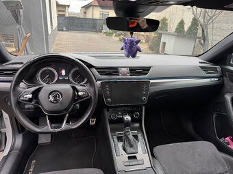 Škoda Superb Combi Sportline 2.0 TDI full led matrix - 10