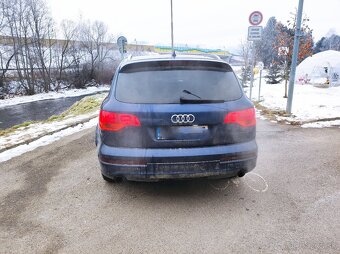 Audi Q7 3,0tdi s-line - 10