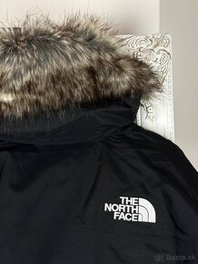 The North Face pansky perovy kabat mcmurdo parka - 10