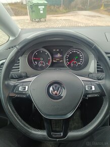 Predám Volkswagen golf 7 sportsvan DSG 1,6 TDI 81 kw 2016 - 10