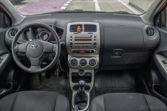 Toyota Urban Cruiser 1.33 I Dual VVT-i Terra - 10