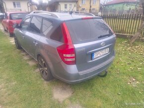 Predám KIA Ceed 1.6 CRDI 85kw r.v.2008 - prasknuta naprava - 10