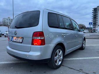 VW Touran 2006 2.0tdi 103kW DSG6 xenon - 10