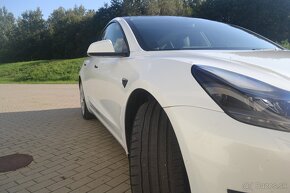 TESLA 3 s extra zárukou navyše do 2027 - 10