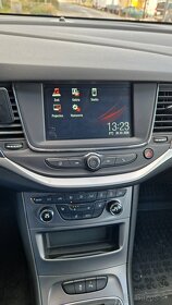 Opel Astra 1.4 Turbo Enjoy - 10