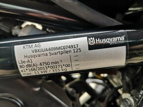 HUSQVARNA SVARTPILEN 125 - 10