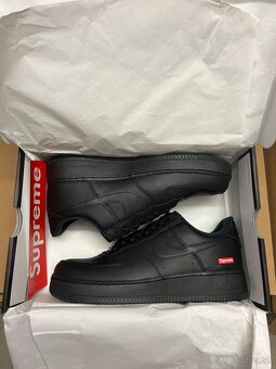 Nike Air Force 1 Low Supreme Black - 10