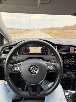 VW Golf 1,5 tsi R-line, automat, virtual, webasto, dynaudio - 10