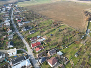 Na predaj pozemok 1448 m2 so starým rodinným domom, Olšovany - 10