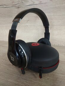 Beats by Dr. Dre Studio Wireless - 10