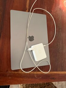 MacBook Pro 16” M1 MAX 32GB/1TB + Airpod Pro + taska - 10