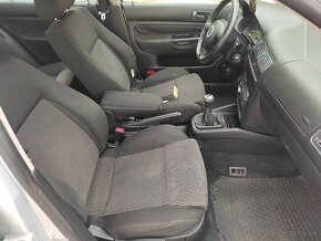 Volkswagen Golf 2.3 V5 4x4 - 10