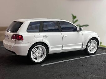 1:18 2008 Volkswagen P24 Parotech - Norev - 10