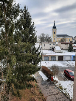 Na predaj veľký 4 izbový byt 92m2, Očová - 10