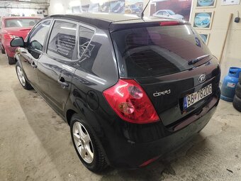 Kia Ceed 1.4 benzín, 77kW 2009 - 10